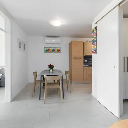 Апартаменты Ferienwohnung Mara Premium Direkt In Poreczentrum *