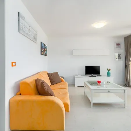 Апартаменты Ferienwohnung Mara Premium Direkt In Poreczentrum *