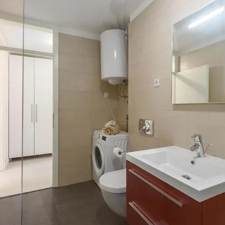 Apartman Ferienwohnung Mara Premium Direkt In Poreczentrum Porec