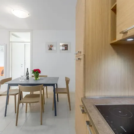 Apartman Ferienwohnung Mara Premium Direkt In Poreczentrum Porec