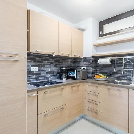Ferienwohnung Mara Premium Direkt In Poreczentrum Apartman *